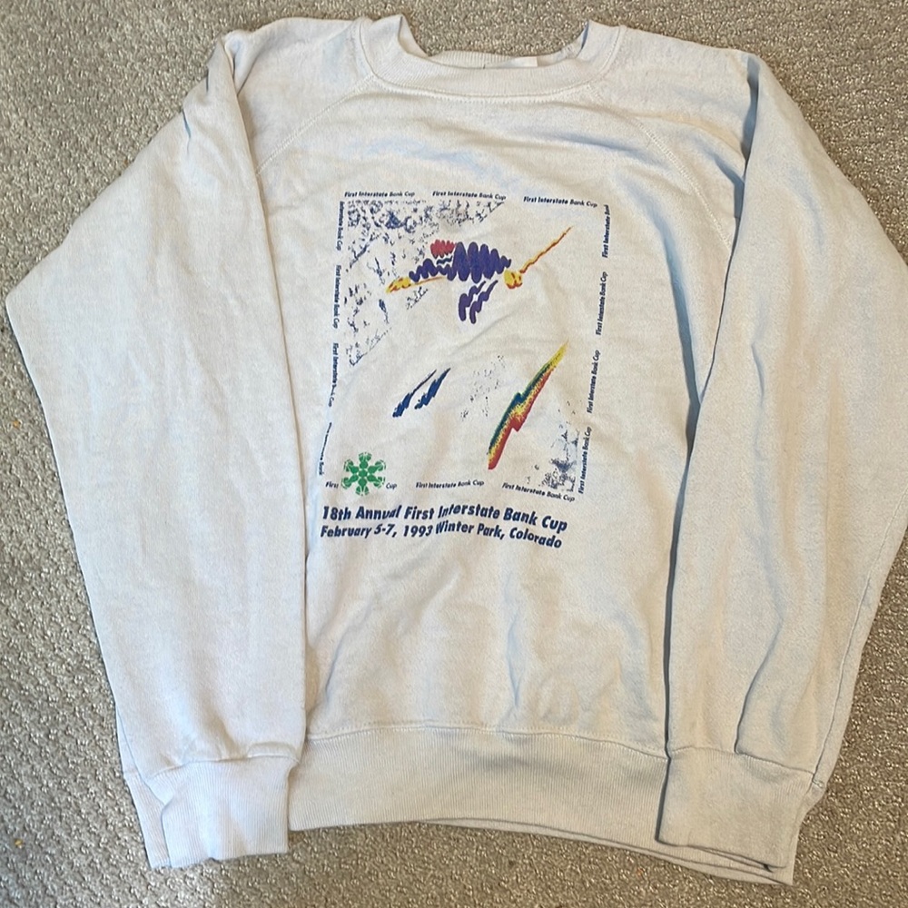 Vintage sweater Medium